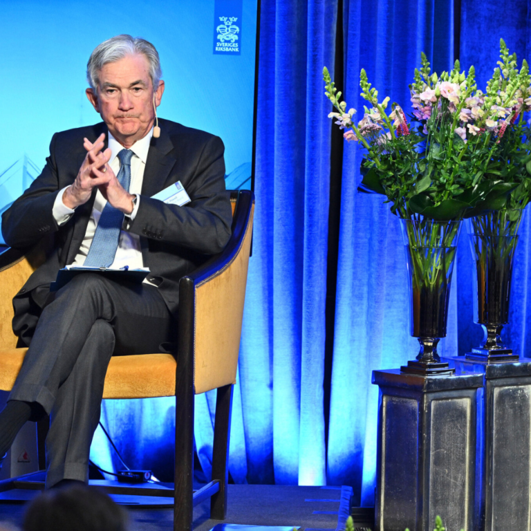 Powell Says Fed Will Not Be a ‘Climate Policymaker’