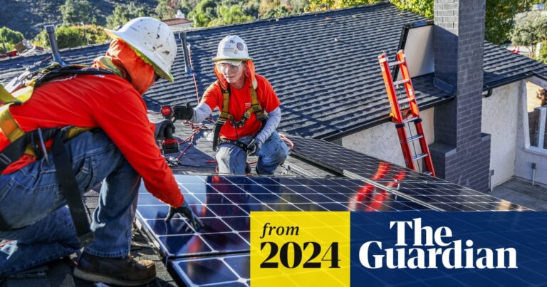 Biden marks Earth Day with $7bn ‘solar for all’ investment amid week of climate action